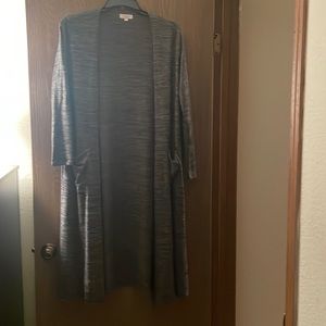 Size L lularoe duster.